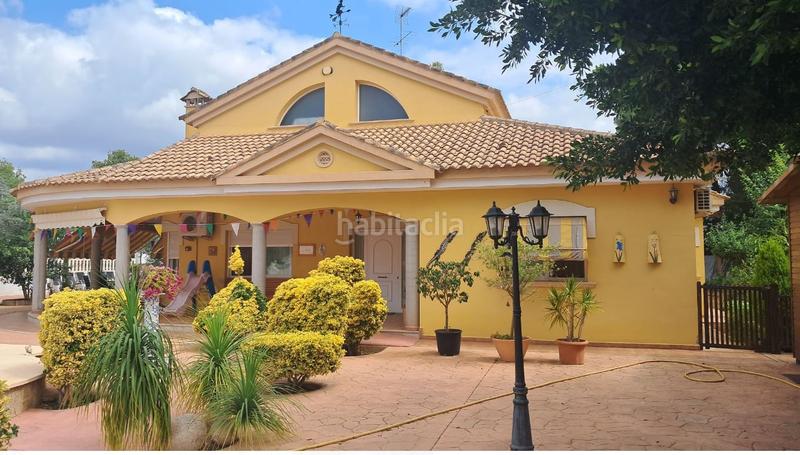 Foto 99ab8f81-6b66-4937-99b6-59fc4c038606. Chalet en carrer josé gascón sirera 20 gran chalet betera en Bétera