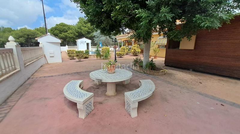 Foto ae4bfd45-efd8-4482-a838-f829683710f4. Chalet en carrer josé gascón sirera 20 gran chalet betera en Bétera