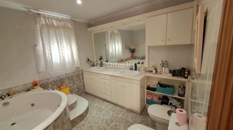 Foto f710013b-b9f9-4ee0-b935-2e0073ce490f. Chalet en carrer josé gascón sirera 20 gran chalet betera en Bétera