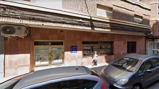 Local Comercial  Calle olivo. Ciudad real. "okupado" (no se puede visitar ni hipotecar).