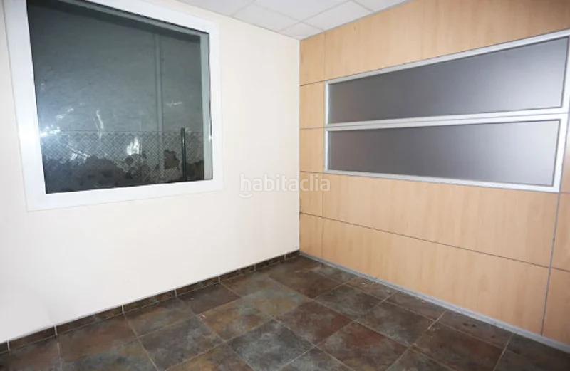 Foto 06055dbd-6956-4eae-8974-ed495d3357bf. Locale commerciale in Brull (El)