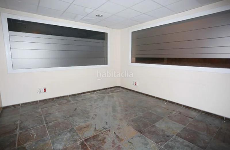 Foto df312293-77e0-4db0-9779-363a180476e1. Locale commerciale in Brull (El)