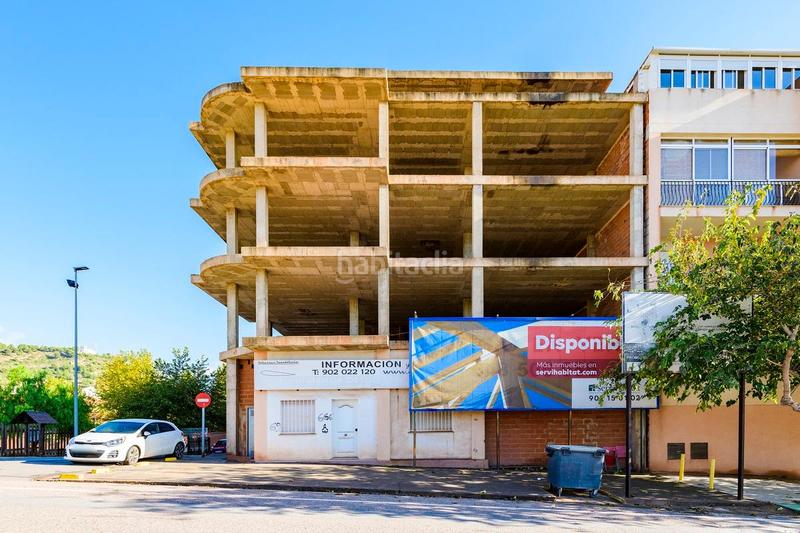 Foto 652f14cb-0af8-4780-9420-85075b2d4c5d. Edificio l ´alcora (castellón). c/ poeta ernesto nebot, s/n. en Alcora (l´)