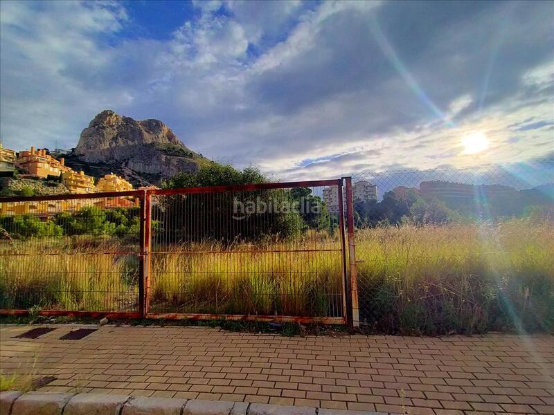 Foto cc654e62-180c-48c8-bdbd-2449d2e52c86. Residential plot in Mascarat Altea