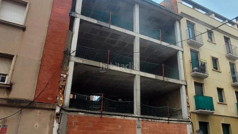Foto 2cef827f-f32c-4dad-8152-a04710286392. Edificio figueres (gerona). c/ progrés. en Sant Narcis Girona
