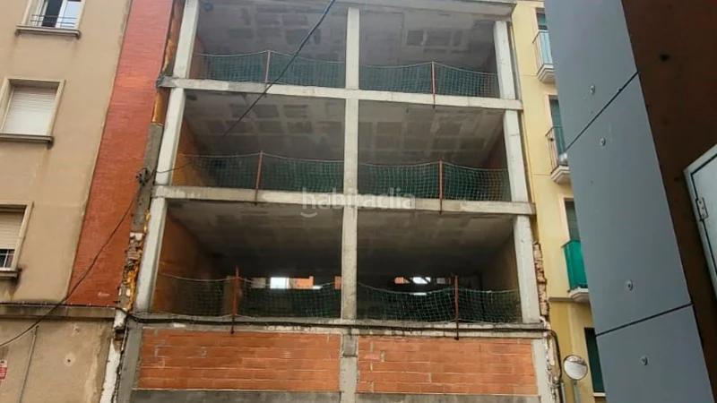 Foto f5740c99-8d38-483c-a77b-556323975ec1. Edificio figueres (gerona). c/ progrés. en Sant Narcis Girona