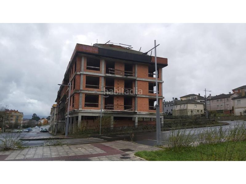 Foto d262fdb9-e73f-40fb-8562-0959bd67b6e6. Edificio (pontevedra). c/ álvaro cunqueiro. en Lalín