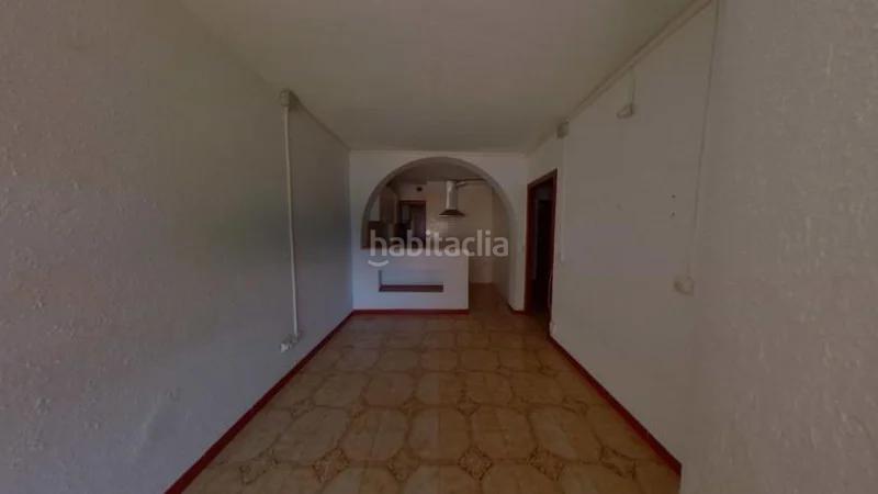 Foto ae11aa46-ed2a-47cb-b3ad-5b79c9adf6e3. Appartement dans Llefià Badalona