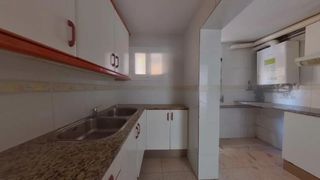 Pis  Carrer de simancas. Badalona (barcelona). "okupado" (no se puede visitar ni hipoteca