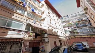 Pis  Calle bailén. Badalona (barcelona). "okupado" (no se puede visitar ni hipoteca