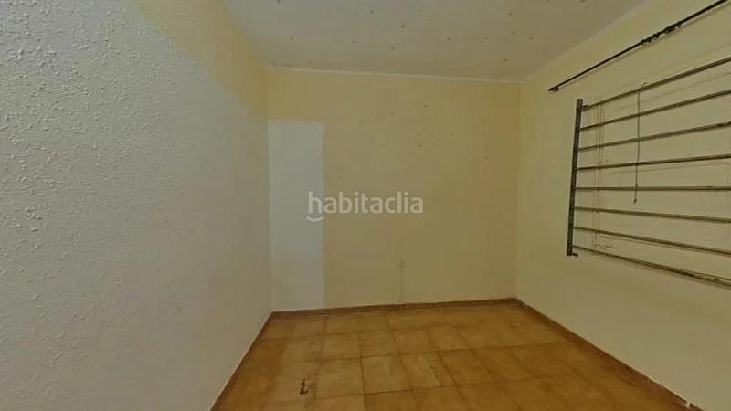 Foto 81cd2167-dac1-4807-bd42-b175c3133d4e. Pis a La Salut Badalona