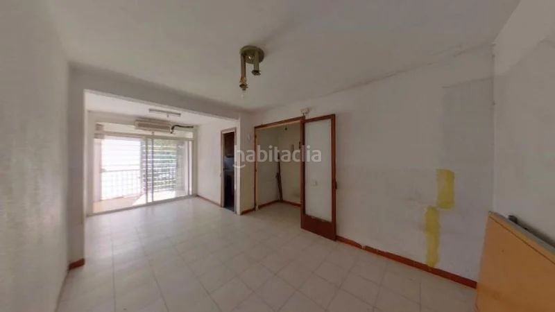 Foto e410c046-e556-44ce-8fbd-060365a18e9c. Pis a Sant Roc Badalona