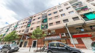 Pis  Carrer de nàpols. Badalona (barcelona). "okupado" (no se puede visitar ni hipoteca