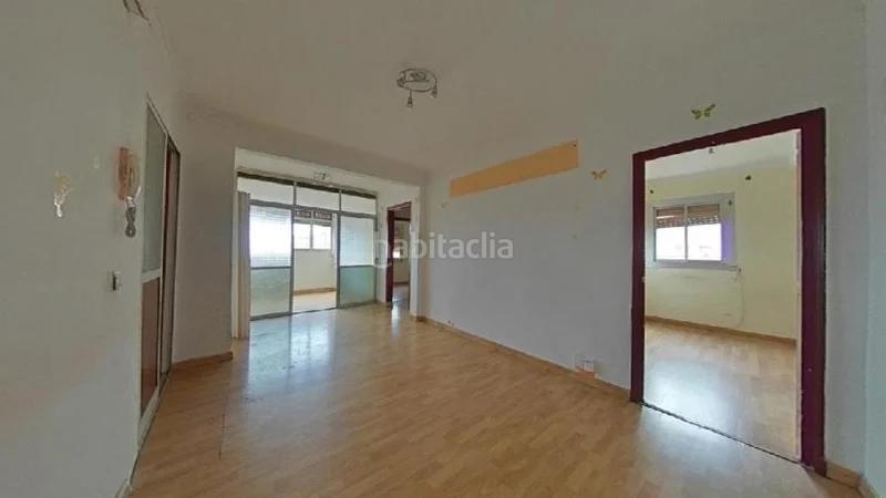 Foto b4e61a5e-79ac-451e-8c56-3f0ea87680cb. Flat in Sant Roc Badalona