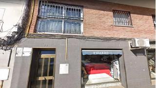 Pis  Carrer de liszt. Badalona (barcelona). "okupado" (no se puede visitar ni hipoteca