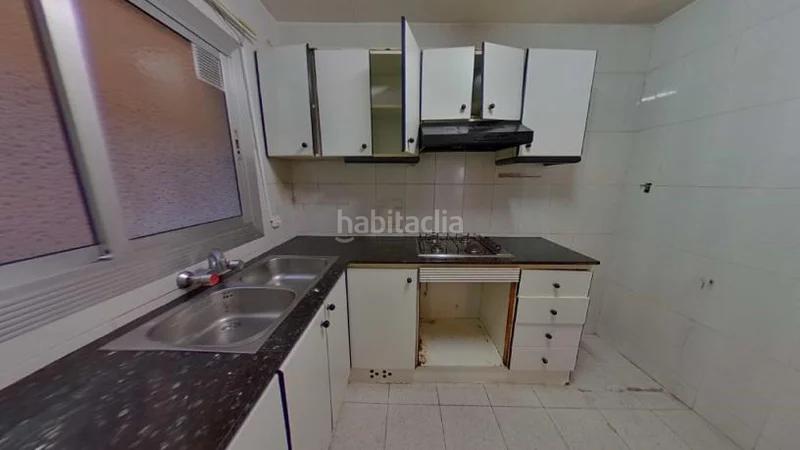 Foto 32e407ec-e2ef-422a-9556-a954267395a9. Pis a Sistrells Badalona