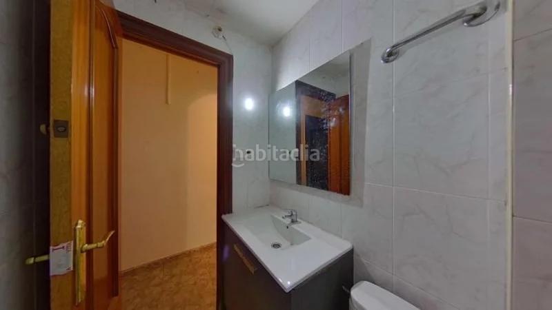 Foto f8b543fa-197b-40ac-ae0a-599ceb943c63. Appartamento in Artigues Badalona