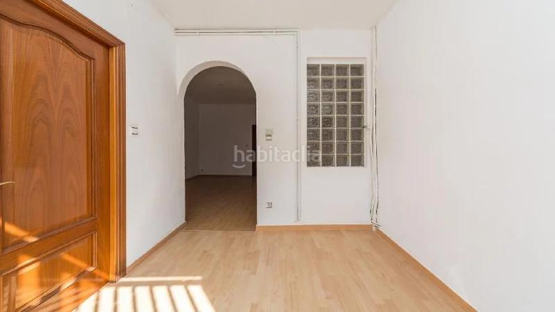 Foto 3955e277-3372-4bb5-b0ce-f2ce72fdb4e8. Pis a Llefià Badalona