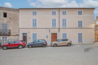 Casa  Carrer de l'esperança. Sineu (mallorca). en rentabilidad (se vende alquilado, no se pue