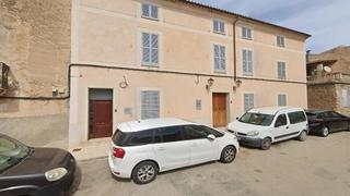 Casa  Carrer de l'esperança. Sineu (mallorca). en rentabilidad (se vende alquilado, no se pue