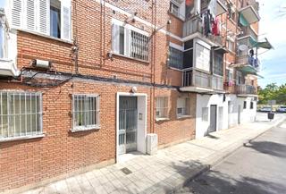 Pis  Calle peralejo. Madrid. sin posesión (no se puede visitar ni hipotecar ni visita