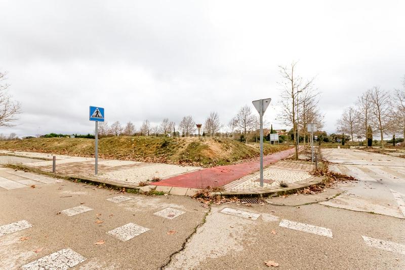 Foto d5cc7fb2-9dc3-42a7-b4f7-a319e3271aed. Wohngrundstück in Yebes - valdeluz Yebes