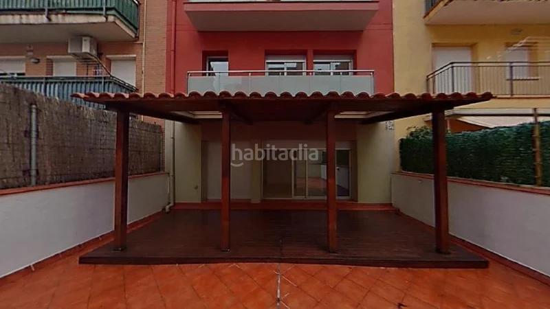 Foto fc14c5bf-f6ad-4336-90d1-7027bbbe16c3. Duplex dans Can Vinader Castelldefels