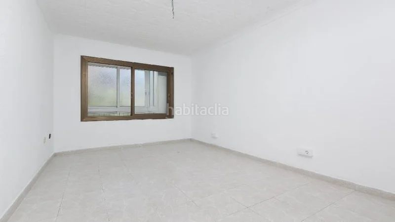 Foto d4c28715-1a1a-4447-b3df-cea52e1fe80c. Pis a Riera Cornellà de Llobregat