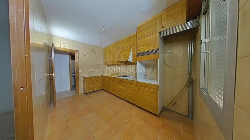 Foto da25198f-d552-4328-8047-d2eb402c403f. Etagenwohnung in La Gavarra Cornellà de Llobregat