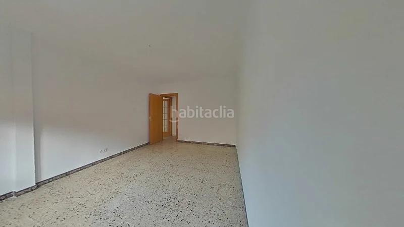 Foto edf7ee12-a75d-4563-b37a-c1b0dfb3798b. Etagenwohnung in La Gavarra Cornellà de Llobregat