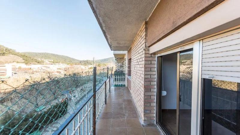 Foto f2dbf8ef-b97e-46d0-a840-49f68c027196. Pis a Nord Oest - Can Noguera Garriga (La)