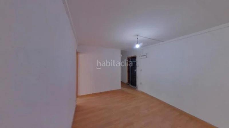 Foto d8a25302-c12c-495e-804c-bb413efba7bf. Appartamento in Les Planes Hospitalet de Llobregat (L´)