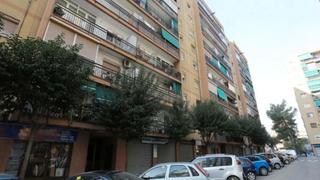 Appartement  Carrer del pintor fortuny. Llagosta, la (barcelona). "okupado" (no se puede visitar ni hipo