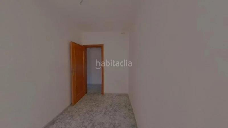 Foto 8b80e7dc-f427-4f68-a0d2-ca427efbceed. Piso (barcelona). "okupado" (no se puede visitar ni hipotecar). en Mataró