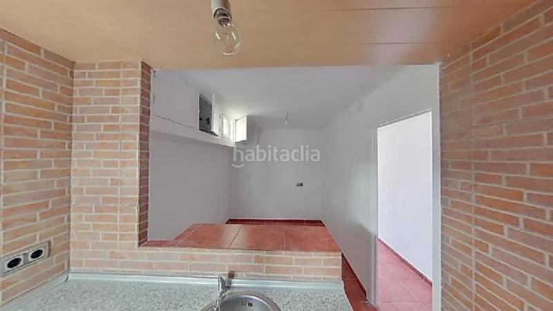 Foto 49b86f29-2210-4cb0-82c7-ca0115f002bc. Piso (barcelona). "okupado" (no se puede visitar ni hipotecar). en Mataró