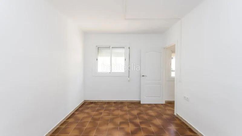 Foto 79398c03-a4cc-4086-aa38-2aa9bb137176. Piso (barcelona). "okupado" (no se puede visitar ni hipotecar). en Mataró