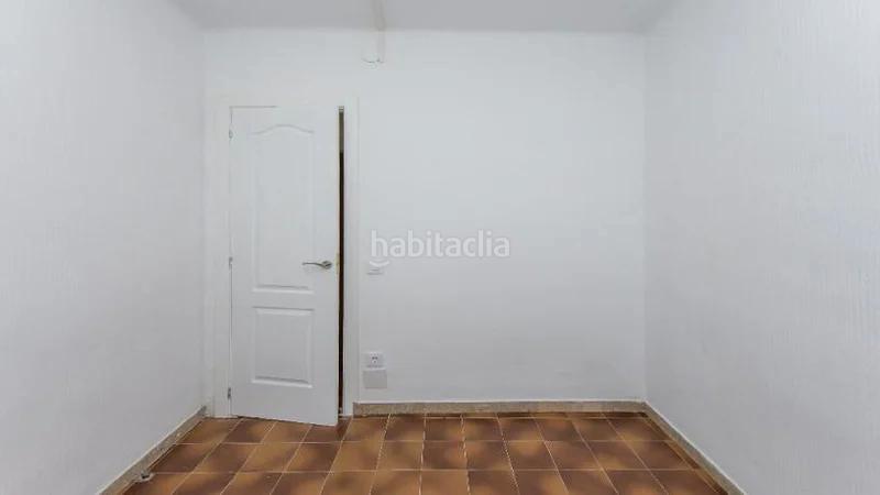 Foto c1c62cee-1fa4-46a4-9203-5f7f04aea086. Piso (barcelona). "okupado" (no se puede visitar ni hipotecar). en Mataró