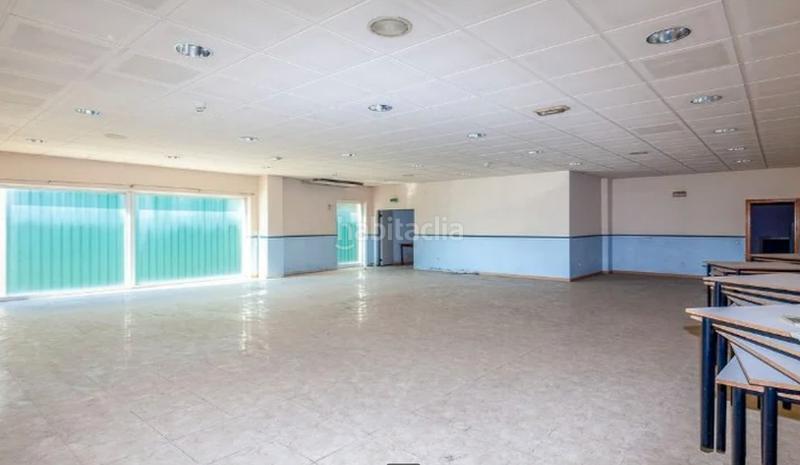 Foto 65e15191-2b0d-4c09-a291-1ab85aa8ef74. Industrial building in Almussafes