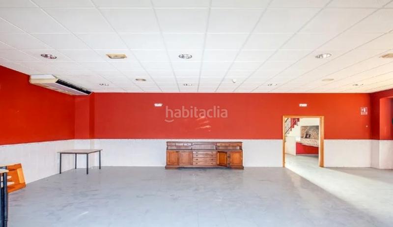 Foto 7620a76e-3d38-4a97-b48e-4114097c58f1. Industrial building in Almussafes