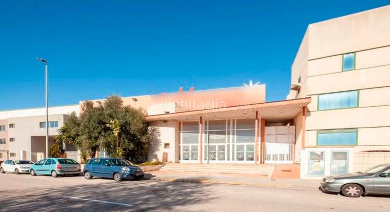 Foto d9aeb5ff-3331-42bc-96df-4ecc4f94484b. Industrial building in Almussafes