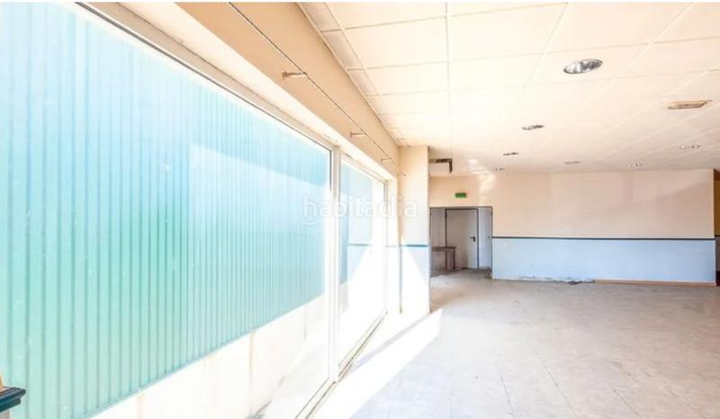 Foto ea5bed79-4b90-4c2d-891c-c7dc682954ae. Industrial building in Almussafes