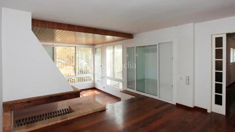 Foto 92d7b57a-68a0-4994-92e9-951fbd248cd8. Chalet con piscina in Urbanitzacions Mataró