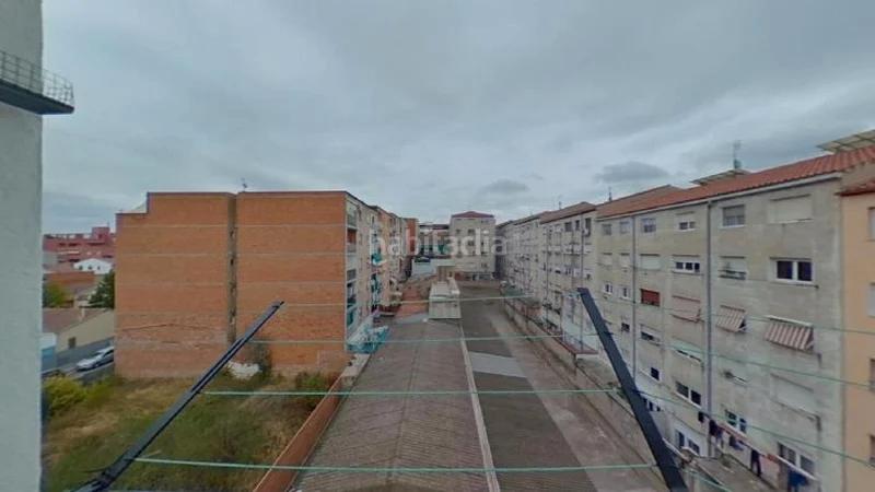 Foto c348367d-e96d-4950-81bd-d3b09f9aa181. Pis a Can Borrell Mollet del Vallès