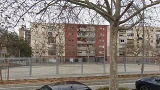 Pis  Plaça de la ribera. Montcada i reixac (barcelona). "okupado" (no se puede visitar ni