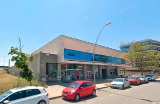 Geschäftsraum  Carrer de pere de cabrera. Lérida. en rentabilidad (se vende alquilado, no se puede visitar