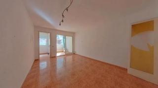 Appartement  Carrer de núria. Premiá de mar  (barcelona). "okupado" (no se puede visitar ni hi