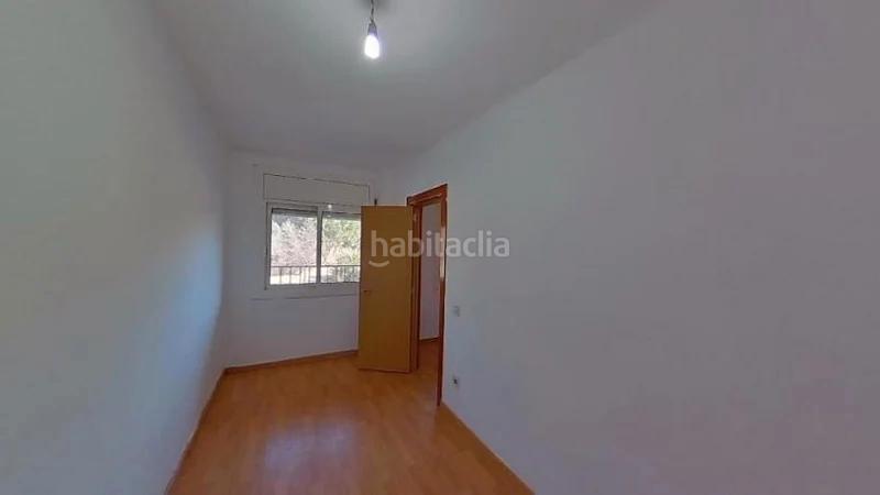 Foto 183b6a65-f1a4-4b4d-8786-c3ec0a7d078f. Piso (barcelona). "okupado" (no se puede visitar ni hipotecar). en Ripollet