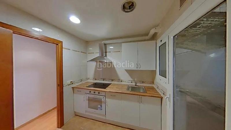 Foto 1aa3d49c-0f00-4d77-9a8b-2c3544526dd7. Piso (barcelona). "okupado" (no se puede visitar ni hipotecar). en Ripollet