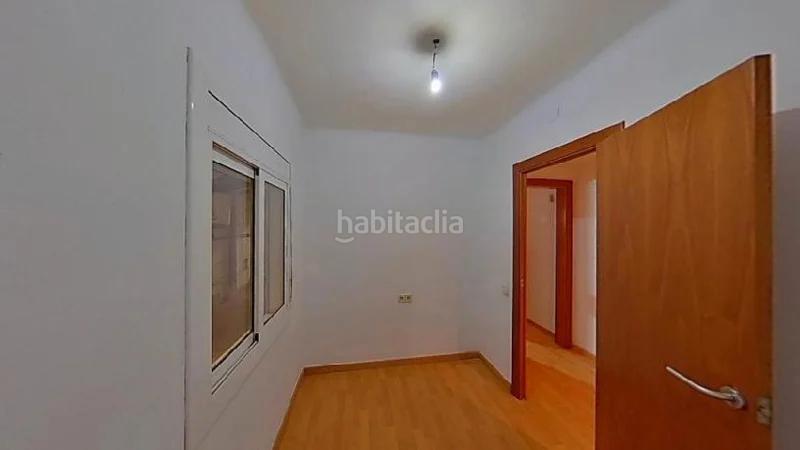 Foto 492e7b87-5762-4281-bc50-6004ca9cc9ef. Piso (barcelona). "okupado" (no se puede visitar ni hipotecar). en Ripollet