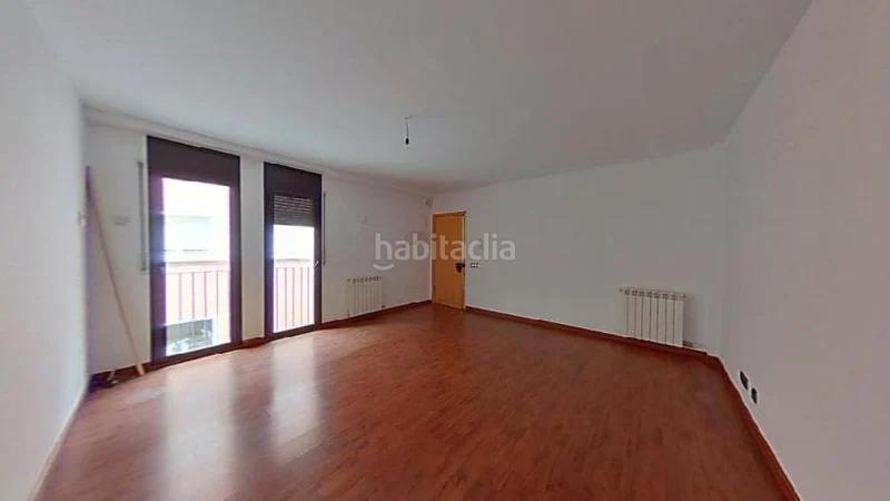 Foto 26c34f39-c9e0-4e68-9d59-12859d6a8018. Piso (barcelona). "okupado" (no se puede visitar ni hipotecar). en Ripollet
